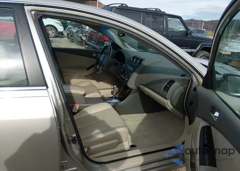 2010 Nissan Altima 2.5 S z USA, uszkodzony, nr VIN 1N4AL2AP8AC144906